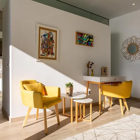 Lucia * توسا ذي مار