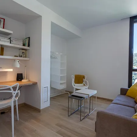 Lucia * توسا ذي مار